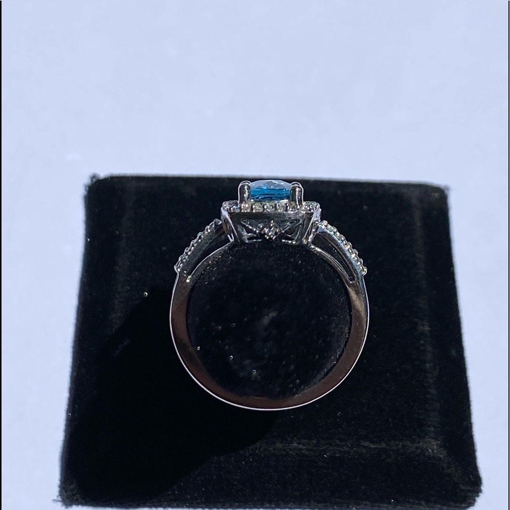 925 Blue topaz & Diamond ring💎 - Picture 9 of 17